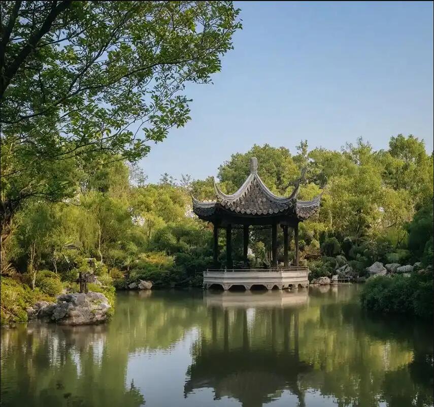 重庆腐朽餐饮有限公司